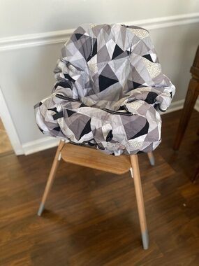 Shopping Cart/High Chair Cover, Stretchy, Washable (Geometric Print Neutral Colo